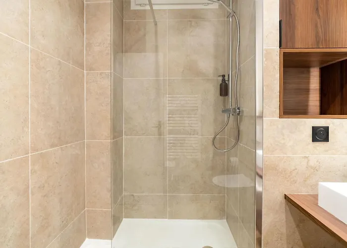 Apartament Charming Parisian Paryż